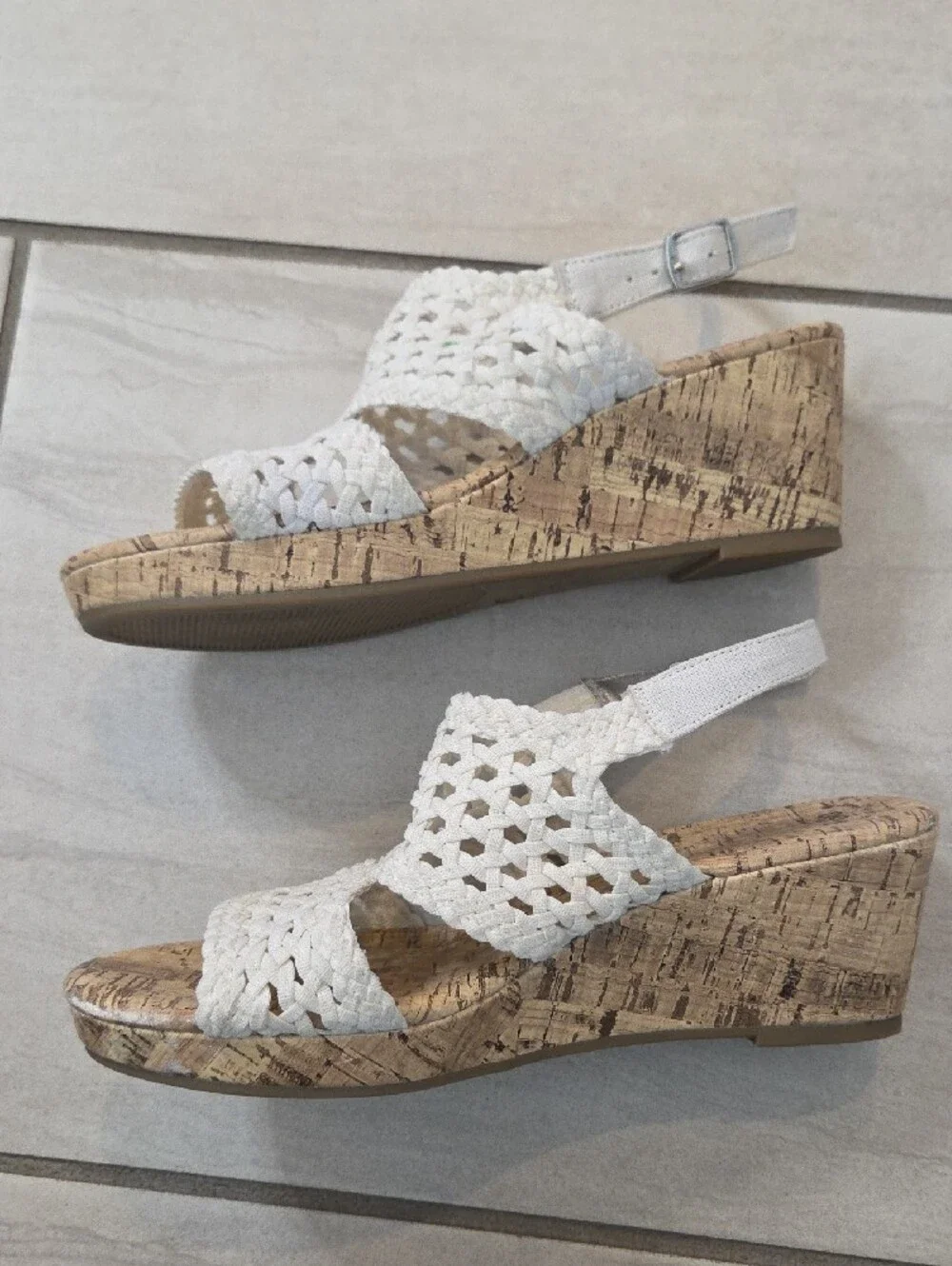 Girl's White Soft Woven Cork Wedge Sandals with Slingback Strap Size 5 2in EUC